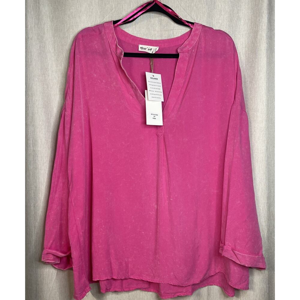 New In NWT Women’s Long Sleeve Pink Blouse - Size 1X - V-neck